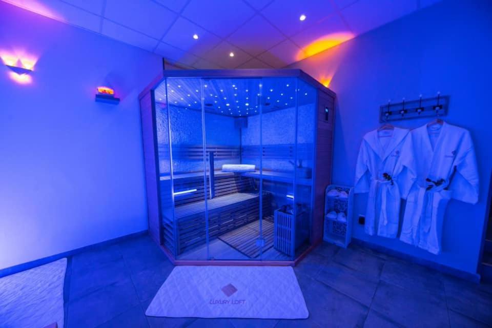 Loft Privatif Avec Jacuzzi Et Sauna Saint-Dizier Exteriör bild