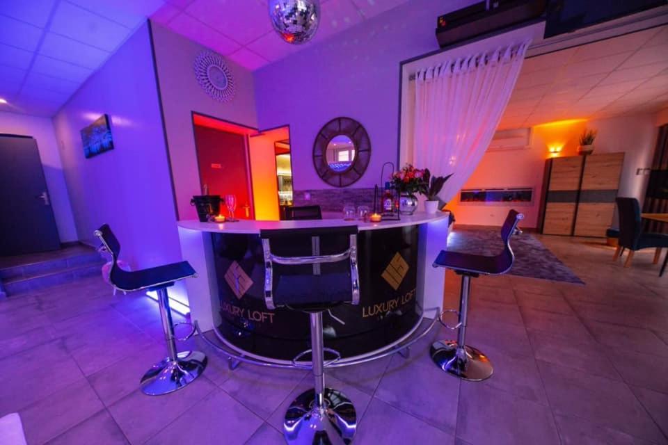 Loft Privatif Avec Jacuzzi Et Sauna Saint-Dizier Exteriör bild
